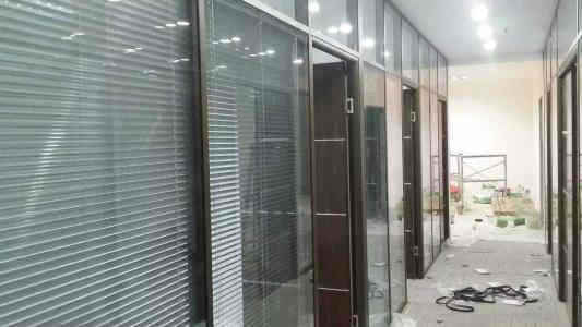 双层百叶玻璃隔断